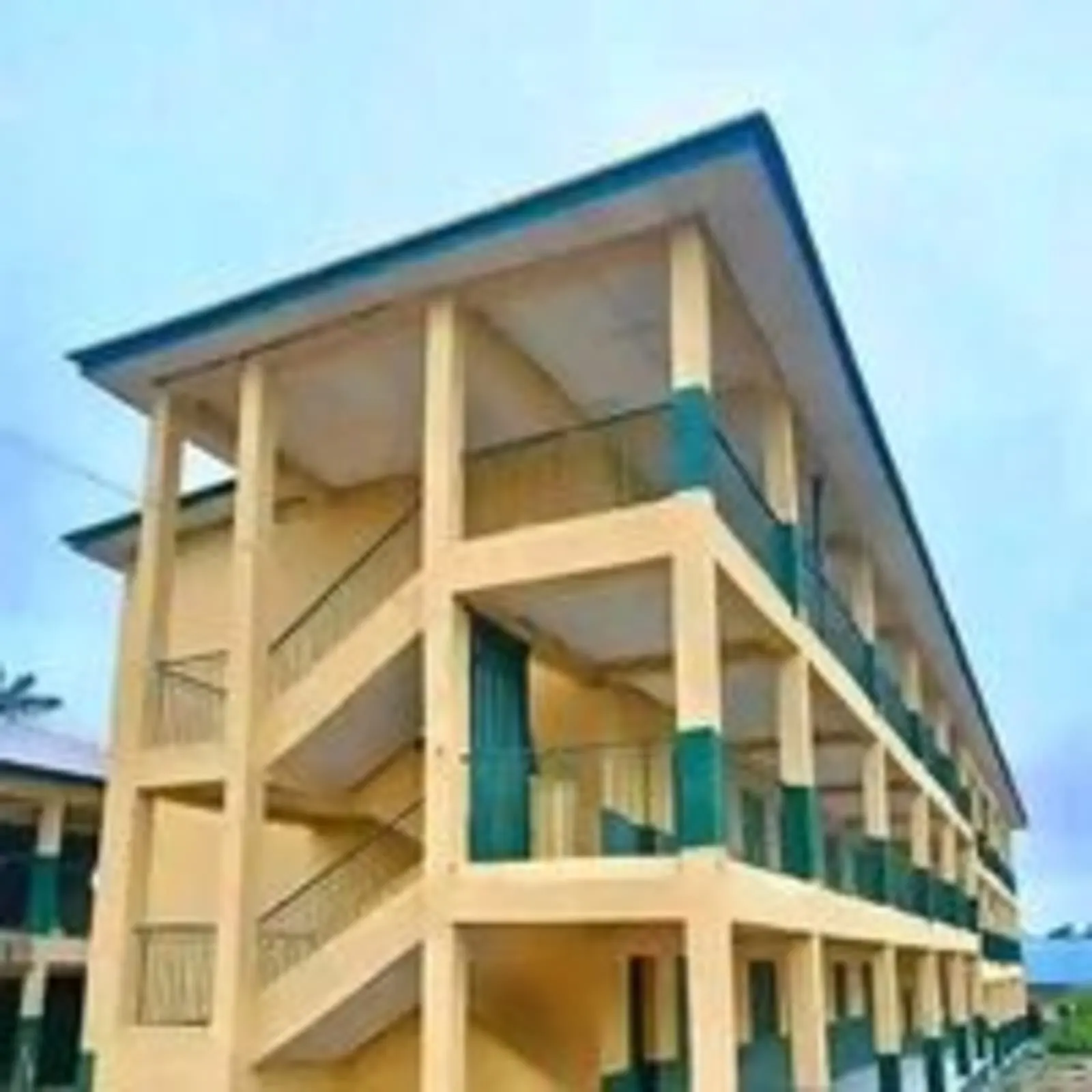 Gateway Secondary School — photo 1