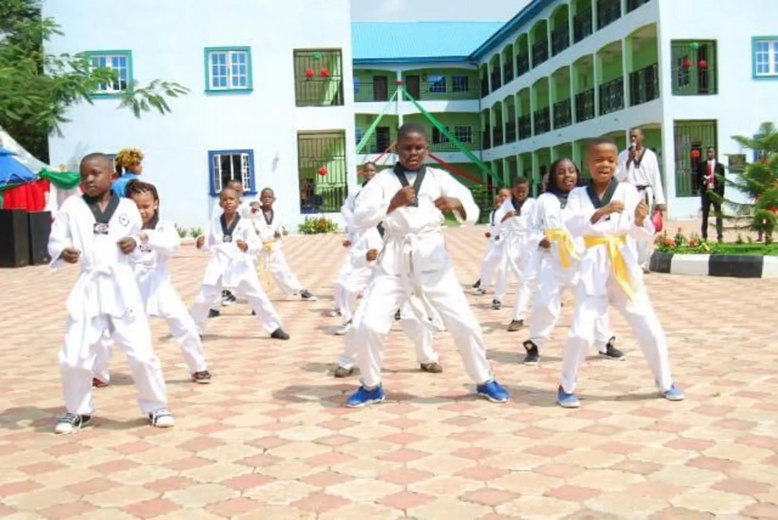 Perfecta school — photo 1