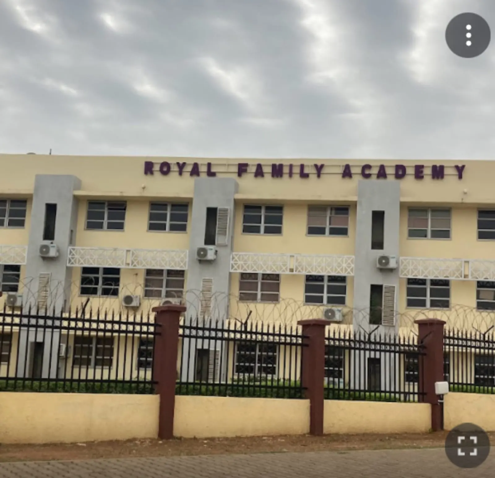 Royal Family Academy — photo 1