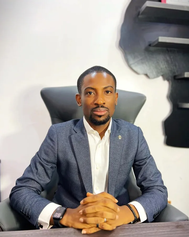Portrait of Tomiwa Anjorin
